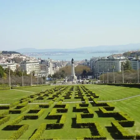 Campolide Door Apartmán *